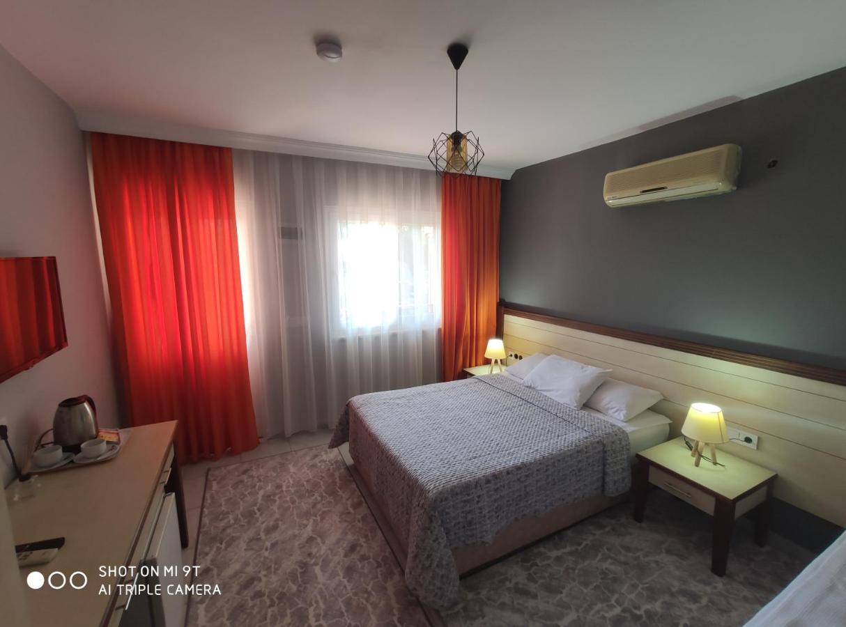 Nostalgia World Otel Kızılot Exteriér fotografie
